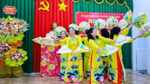 Phường Phước Bình tổ chức Họp mặt kỷ niệm 34 năm ngày quốc tế người cao tuổi sinh sống trên địa bàn các khu phố Bù Xiết, An Lương, Nhơn Hòa 1, Nhơn Hòa 2 và Long Giang.