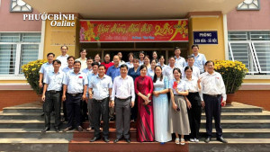 Lãnh đạo phường Phước Bình thăm chúc Tết các đơn vị trong ngày làm việc đầu năm mới Bính Ngọ 2026
