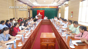 UBND thành phố kiểm tra công tác CCHC và kiểm soát TTHC phường Phước Bình