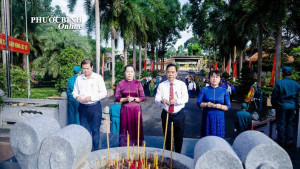 Lãnh đạo phường Phước Bình viếng Nghĩa trang liệt sĩ nhân kỷ niệm 79 năm Ngày Thương binh – Liệt sĩ