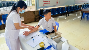 Tiếp tục Chương trình và khám sức khoẻ định kỳ miễn phí...