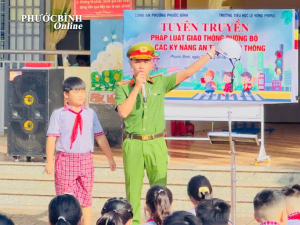 Công an phường Phước Bình tuyên truyền kiến thức về trật tự,...