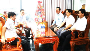 LÃNH ĐẠO PHƯỜNG PHƯỚC LONG THĂM, CHÚC TẾT CÁC CÔNG TY, HỢP TÁC XÃ TRÊN ĐỊA BÀN