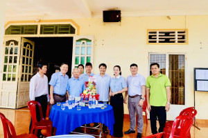 LÃNH ĐẠO PHƯỜNG PHƯỚC LONG THĂM, CHÚC MỪNG CÁC CƠ SỞ TÔN GIÁO NHÂN DỊP LỄ PHỤC SINH