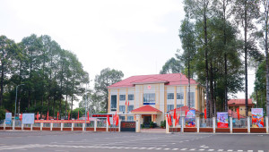 PHƯỚC LONG RỰC RỠ CỜ HOA CHÀO MỪNG NGÀY KỶ NIỆM, LỄ LỚN CỦA QUÊ HƯƠNG, ĐẤT NƯỚC VÀ SỰ KIỆN LỊCH SỬ THÀNH LẬP THÀNH PHỐ ĐỒNG NAI