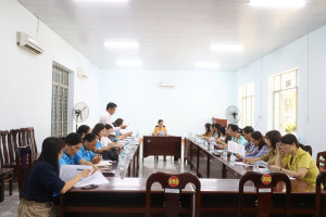 PHƯỚC LONG TIẾP ĐOÀN GIÁM SÁT VIỆC THỰC HIỆN CHÍNH SÁCH ĐỐI VỚI PHỤ NỮ KHUYẾT TẬT