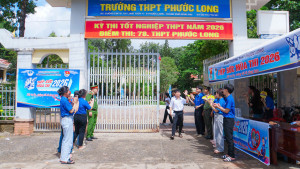PHƯỚC LONG: THÍ SINH PHẤN KHỞI SAU KHI HOÀN THÀNH MÔN NGỮ VĂN