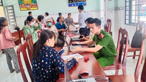 CHÍNH QUYỀN THÂN THIỆN – VÌ NHÂN DÂN PHỤC VỤ