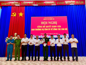 UBND XÃ PHƯỚC SƠN CÔNG BỐ QUYẾT ĐỊNH CHỈ HUY TRƯỞNG BAN CHỈ HUY QUÂN SỰ