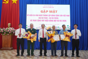 ĐẢNG ỦY XÃ PHƯỚC SƠN GẶP MẶT KỶ NIỆM 96 NĂM NGÀY THÀNH LẬP ĐẢNG CỘNG SẢN VIỆT NAM VÀ TRAO TẶNG HUY HIỆU ĐẢNG ĐỢT 03/02/2026