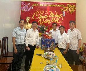 THẮM TÌNH ĐẦU XUÂN – LÃNH ĐẠO TRUNG TÂM PHÁT TRIỂN QUỸ ĐẤT CHI NHÁNH BÙ ĐĂNG ĐẾN THĂM, CHÚC TẾT XÃ PHƯỚC SƠN
