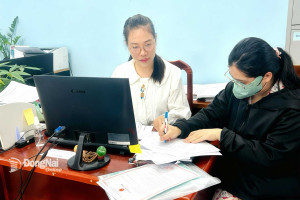 Cách nhận tiền thưởng khi sinh đủ 2 con trước 35 tuổi
