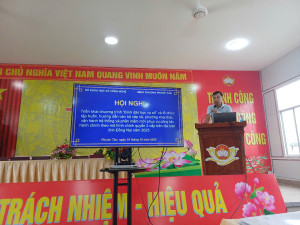 Với mục tiêu xây dựng chính quyền điện tử, UBND phường Phước Tân đã triển khai “Bình dân học vụ số” để nâng cao năng lực số cho cán bộ, công chức tại địa phương