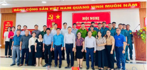 Đồng chí Bí thư đảng ủy, Chủ tịch UBND phường Phước Tân đối thoại với Cán bộ, Công chức phường năm 2025