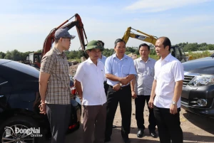 Lãnh đạo tỉnh khảo sát di dời 2 khu vực vi phạm quy định về xây dựng công trình