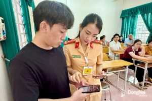 Quản lý giao thông trên ứng dụng di động