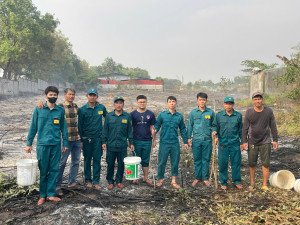 Xử lý vụ cháy thực bì, cỏ khô trên địa bàn phường Phước Tân