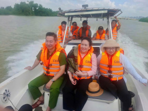 ĐỒNG CHÍ VÕ THỊ ANH ĐÀO – BÍ THƯ ĐẢNG ỦY PHƯỜNG PHƯỚC TÂN...