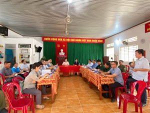 Quang canh lam viec