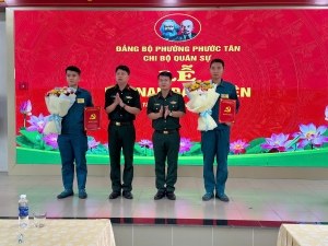 CHI BỘ QUÂN SỰ PHƯỜNG PHƯỚC TÂN KẾT NẠP ĐẢNG VIÊN MỚI LÀ DÂN...
