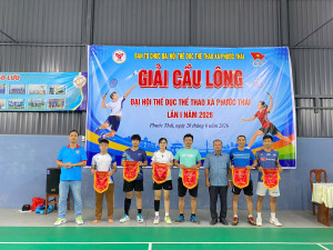 01 Khiai mạc giải cầu lông