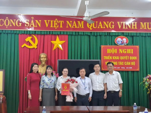 Phước Thái: Trao quyết định nghỉ hưu đối với viên chức quản lý giáo dục