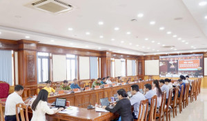 XÃ PHÚ RIỀNG THAM DỰ HỘI NGHỊ TRỰC TUYẾN TỔNG KẾT THỰC HIỆN NGHỊ QUYẾT SỐ 18 VỀ TIẾP TỤC ĐỔI MỚI, SẮP XẾP TỔ CHỨC BỘ MÁY CỦA HỆ THỐNG CHÍNH TRỊ TINH GỌN, HOẠT ĐỘNG HIỆU LỰC, HIỆU QUẢ