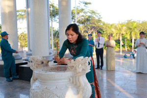 XÃ PHÚ RIỀNG DÂNG HƯƠNG TƯỞNG NIỆM CÁC ANH HÙNG LIỆT SĨ NHÂN NGÀY 22/12