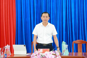 UBND XÃ PHÚ RIỀNG HỌP CHUẨN BỊ TỔ CHỨC CÁC HOẠT ĐỘNG VĂN HÓA, THỂ THAO VÀ CHĂM LO TẾT BÍNH NGỌ 2026