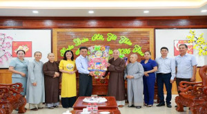 CÁC CƠ SỞ TÔN GIÁO TRÊN ĐỊA BÀN XÃ THĂM, CHÚC TẾT XÃ PHÚ RIỀNG