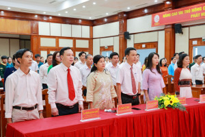 XÃ PHÚ RIỀNG TỔ CHỨC LỄ CHÀO CỜ ĐẦU THÁNG 3, TRIỂN KHAI NHỮNG NHIỆM VỤ TRỌNG TÂM CỦA THÁNG MỚI