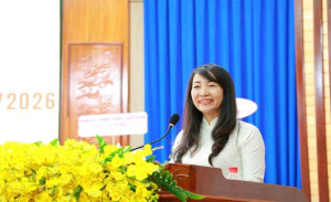 PHÚ RIỀNG HỌP MẶT KỶ NIỆM 8/3 THẮM ĐƯỢM NGHĨA TÌNH, PHÁT ĐỘNG PHONG TRÀO “NUÔI HEO ĐẤT” HỖ TRỢ PHỤ NỮ KHÓ KHĂN