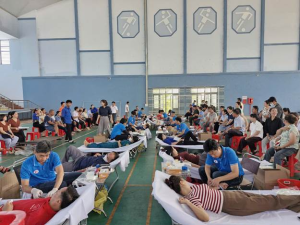 NGÀY HỘI HIẾN MÁU TÌNH NGUYỆN TIẾP NHẬN 406 ĐƠN VỊ MÁU