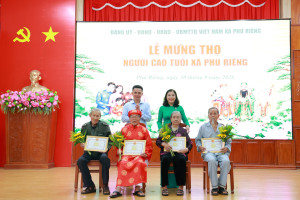 Xã Phú Riềng tổ chức lễ mừng thọ cho 438 người cao tuổi