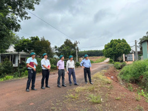 THƯỜNG TRỰC ĐẢNG ỦY XÃ KHẢO SÁT CÁC CÔNG TRÌNH, DỰ ÁN GIAI ĐOẠN 2026 – 2030