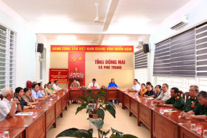 XÃ PHÚ TRUNG TỔ CHỨC LỄ CÔNG BỐ QUYẾT ĐỊNH CÔNG NHẬN BAN CHẤP HÀNH LÂM THỜI CÁC HỘI