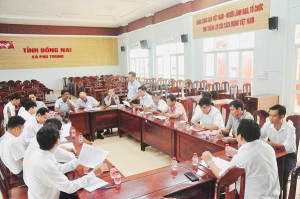 PHÚ TRUNG TĂNG TỐC, QUYẾT LIỆT TRIỂN KHAI CHIẾN DỊCH “90 NGÀY ĐÊM LÀM SẠCH DỮ LIỆU ĐẤT ĐAI”