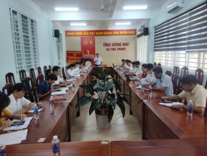 CHI BỘ UBND XÃ PHÚ TRUNG TỔ CHỨC SINH HOẠT ĐỊNH KỲ THÁNG 10 VÀ TRIỂN KHAI NHIỆM VỤ THÁNG 11/2025
