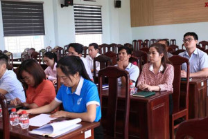 XÃ PHÚ TRUNG: HỌP TỔ GIÚP VIỆC ỦY BAN BẦU CỬ ĐẠI BIỂU QUỐC HỘI KHÓA XVI VÀ BẦU CỬ ĐẠI BIỂU HỘI ĐỒNG NHÂN DÂN CÁC CẤP NHIỆM KỲ 2026 - 2031