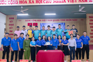 HỘI LHTN VIỆT NAM XÃ PHÚ TRUNG TỔ CHỨC HỌP MẶT KỶ NIỆM 70 NĂM NGÀY TRUYỀN THỐNG VÀ BẾ MẠC CÁC HOẠT ĐỘNG GIAO LƯU THỂ THAO