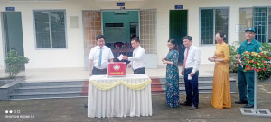 XÃ PHÚ VINH HƯỞNG ỨNG PHONG TRÀO ỦNG HỘ ĐỒNG BÀO CÁC TỈNH, THÀNH PHỐ KHẮC PHỤC HẬU QUẢ DO CƠN BÃO SỐ 10 (BUALOI) GÂY RA