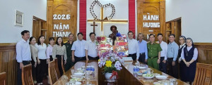 ĐẢNG ỦY – HĐND – UBND – UBMTTQVN XÃ PHÚ VINH THĂM, TẶNG QUÀ CÁC CƠ SỞ TÔN GIÁO NHÂN DỊP TẾT BÍNH NGỌ 2026