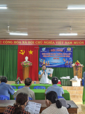 HỘI LIÊN HIỆP PHỤ NỮ XÃ ĐẨY MẠNH THỰC HIỆN CUỘC VẬN ĐỘNG "GIA ĐÌNH 5 KHÔNG 3 SẠCH"