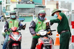 Sở Công Thương hướng dẫn việc di chuyển của shipper trong thời gian thực hiện giãn cách xã hội theo Chỉ thị số 16/CT-TTg của Thủ tướng Chính phủ.