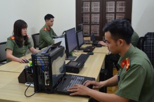 Cảnh giác với tội phạm trên không gian mạng
