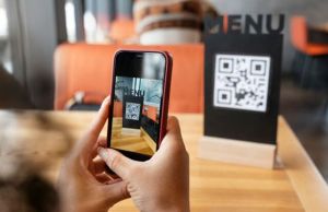 Cảnh giác chiêu trò lừa đảo bằng mã QR độc hại, lỡ tay quét nhầm có thể mất sạch tiền trong tài khoản!