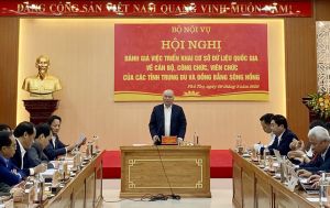 Đã hỗ trợ hoàn thành kết nối CSDL quốc gia về CBCCVC với 20 bộ, ngành và 60 địa phương