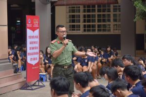 Giúp người dân không 'sập bẫy' lừa đảo trên không gian mạng