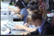 Doanh nghiệp ổn định sản xuất p3