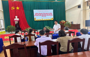 Sở Dân tộc và Tôn giáo Đồng Nai tổ chức thăm, tặng quà  cho học sinh DTTS có hoàn cảnh khó khăn nhân dịp khai giảng năm học 2025 - 2026